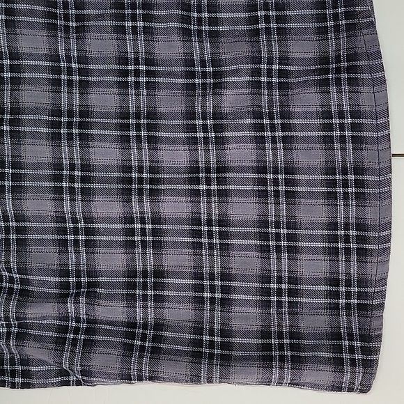 Quicksilver Boys Flannel Plaid Long Sleeve Shirt/ 7X. - Picture 5 of 9
